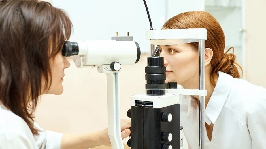 Glaucoma eye condition symptoms overview