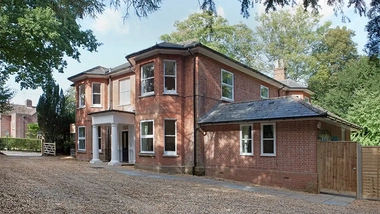 Eastrop House and Lodge