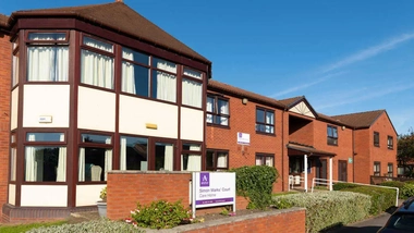 Simon Marks Court
