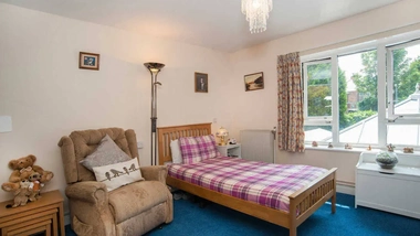 Warren Farm Lodge
